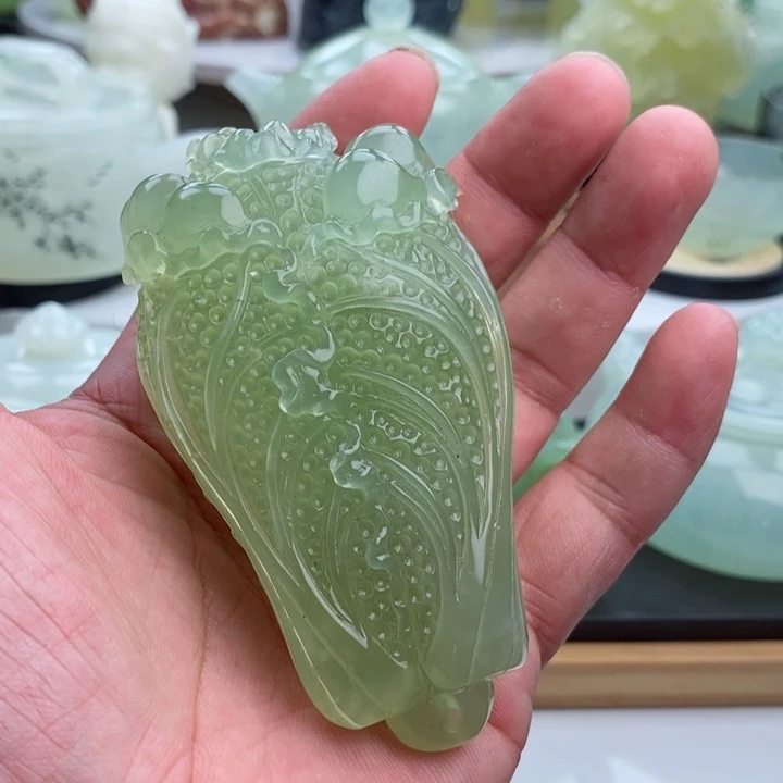 岫玉四大名玉手把件未镶嵌