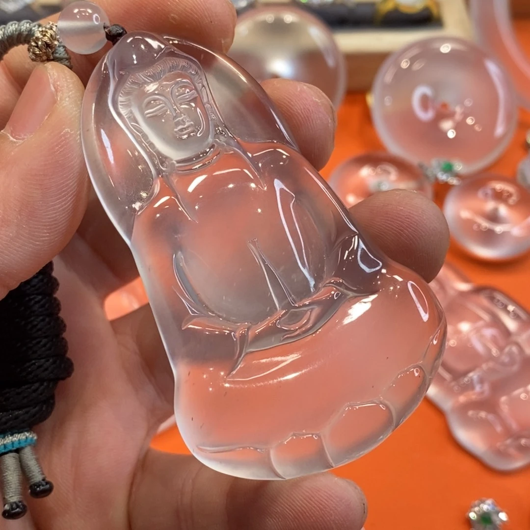 石英质玉吊坠未镶嵌天**勤