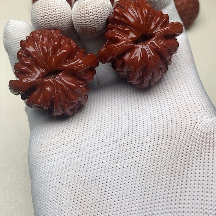 石***输猴头核桃吊坠四座楼