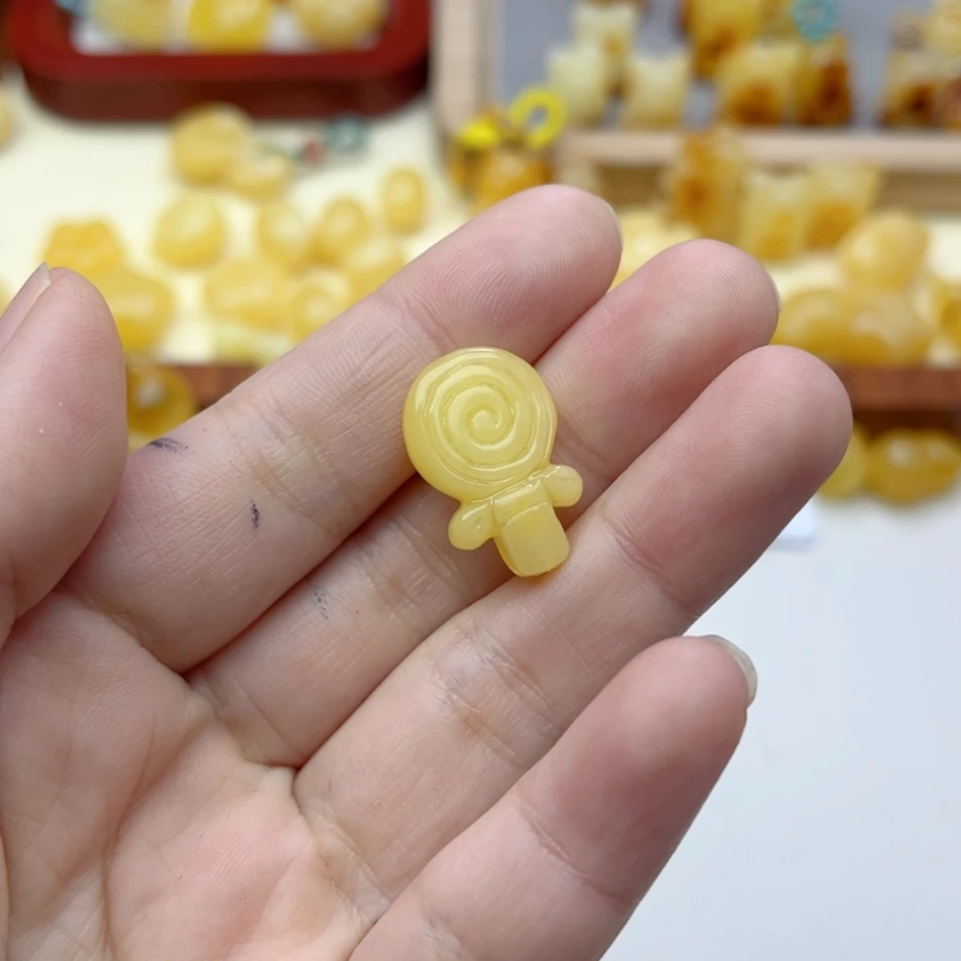 【闪购商品】蜜蜡裸石未镶嵌配饰