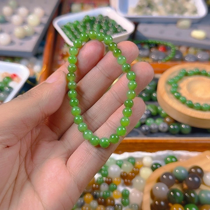 未镶嵌手链和田玉卡6俄罗斯碧玉手串有黑点