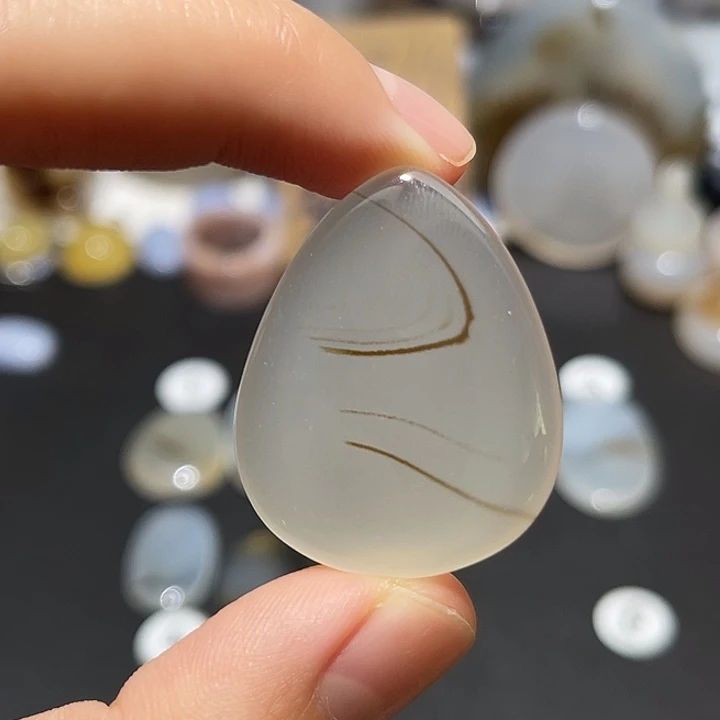 玛瑙/玉髓颈饰未镶嵌