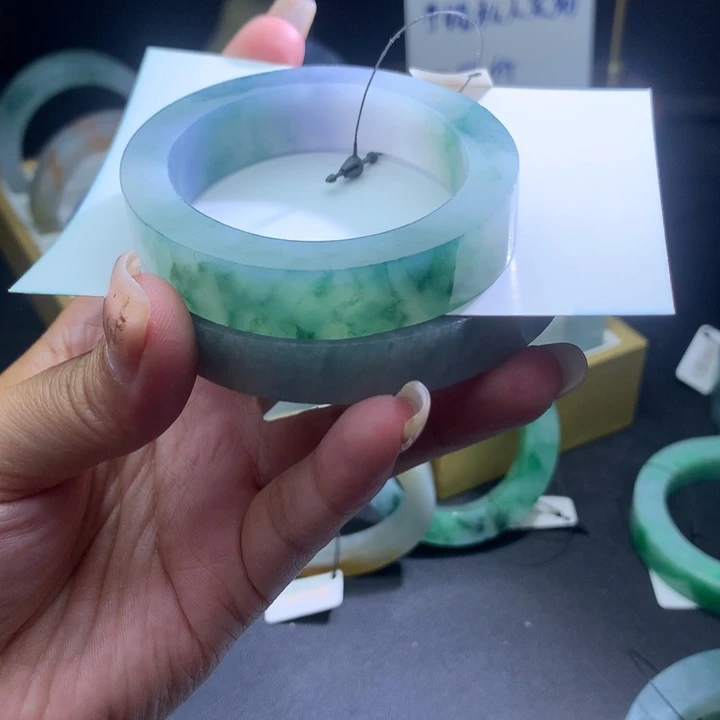 定制翡翠翡翠手镯未镶嵌