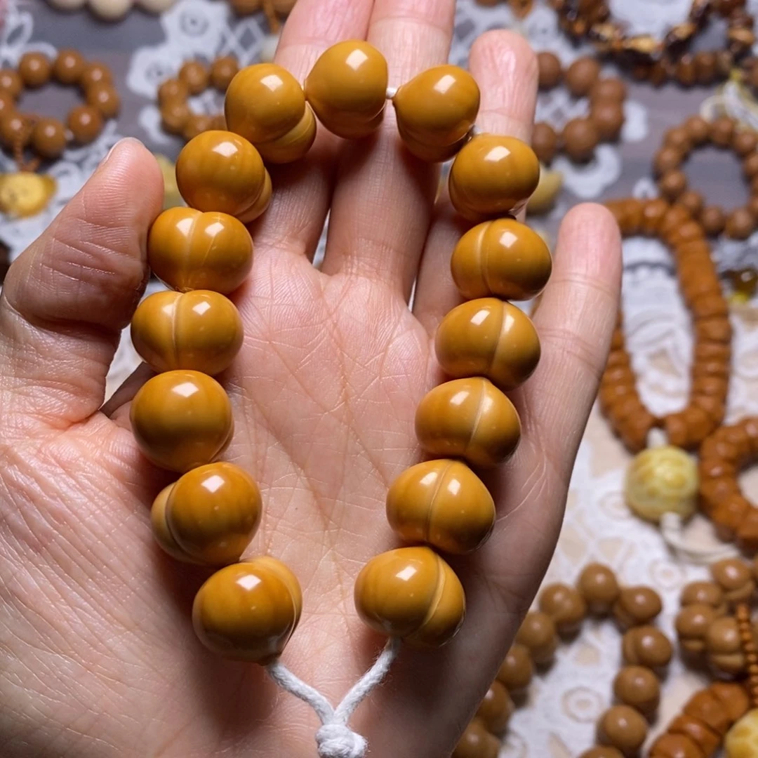 把件猴头核桃柯基屁桃高定