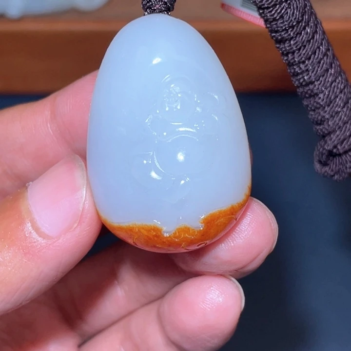 颈饰未镶嵌和田玉J