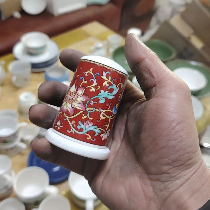 摆件陶瓷盘子碗啥都有