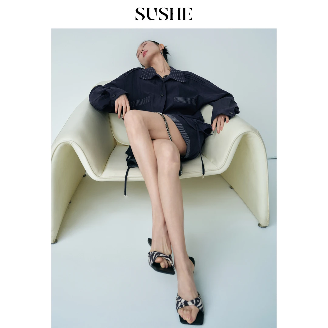 束皙SUSHE青鸢撞色绣线抽绳收腰上衣夏季松紧高腰白色短裤套装女