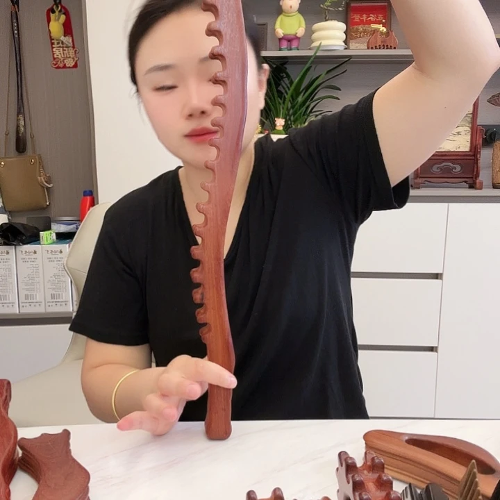 红檀木64厘米龙棍微瑕疵