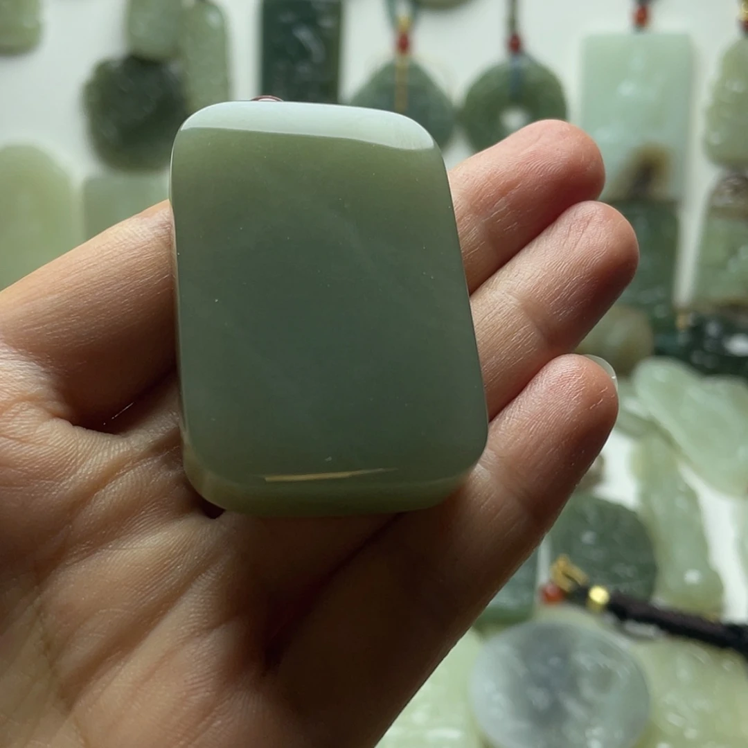 【闪购商品】和田玉未镶嵌颈饰枫