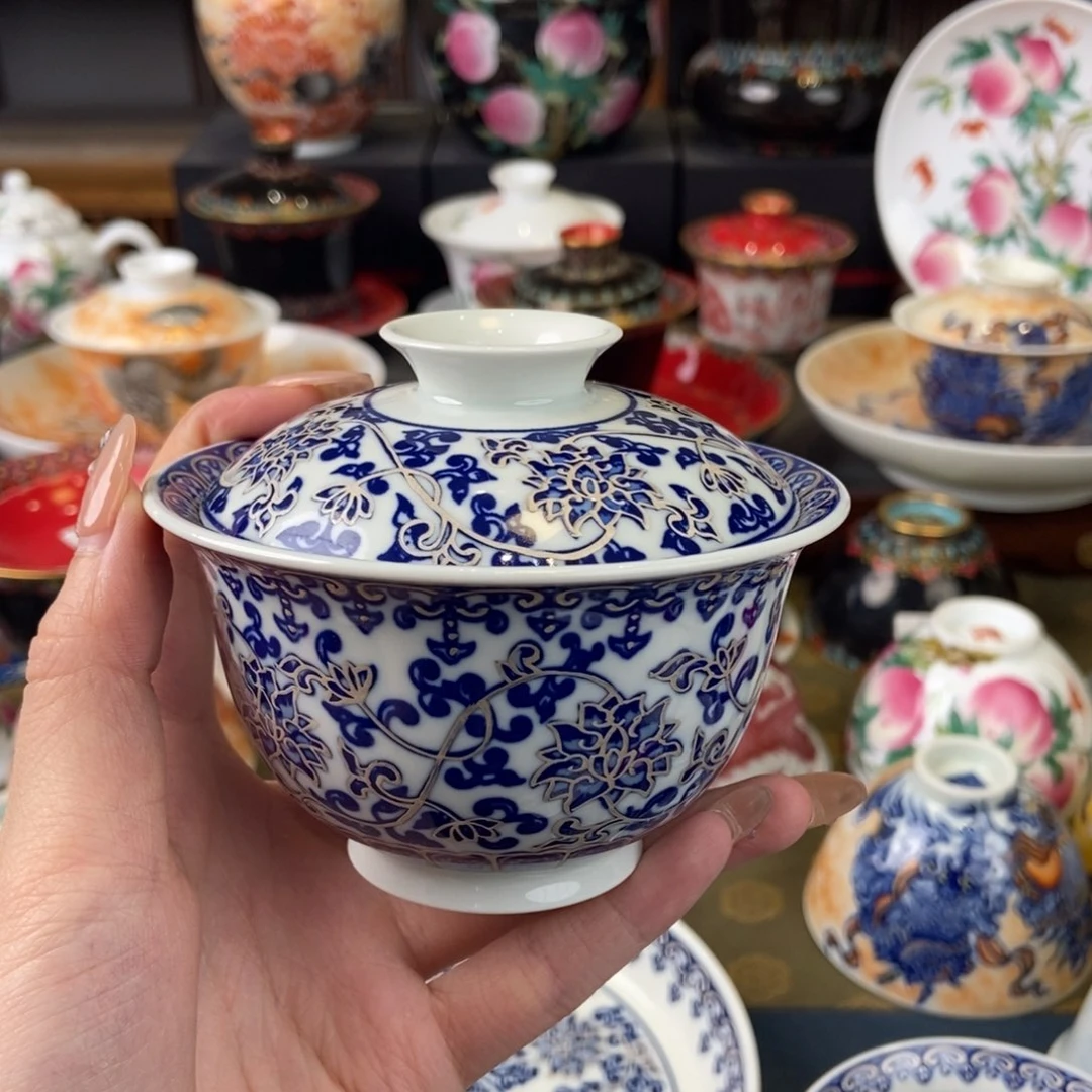 陶瓷艺术家的作品是一种非常感谢