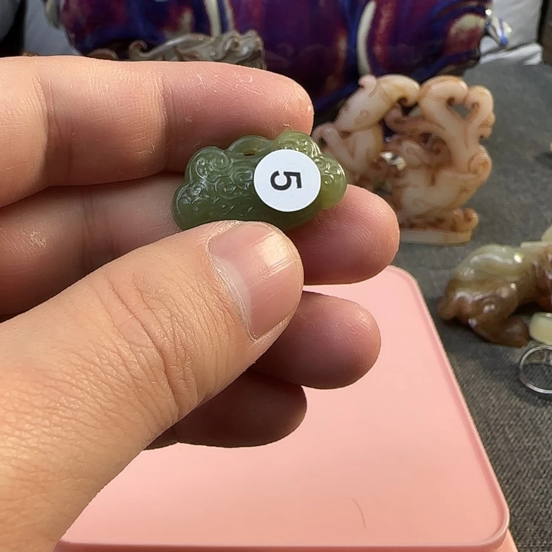 和田玉（糖玉）未镶嵌挂件