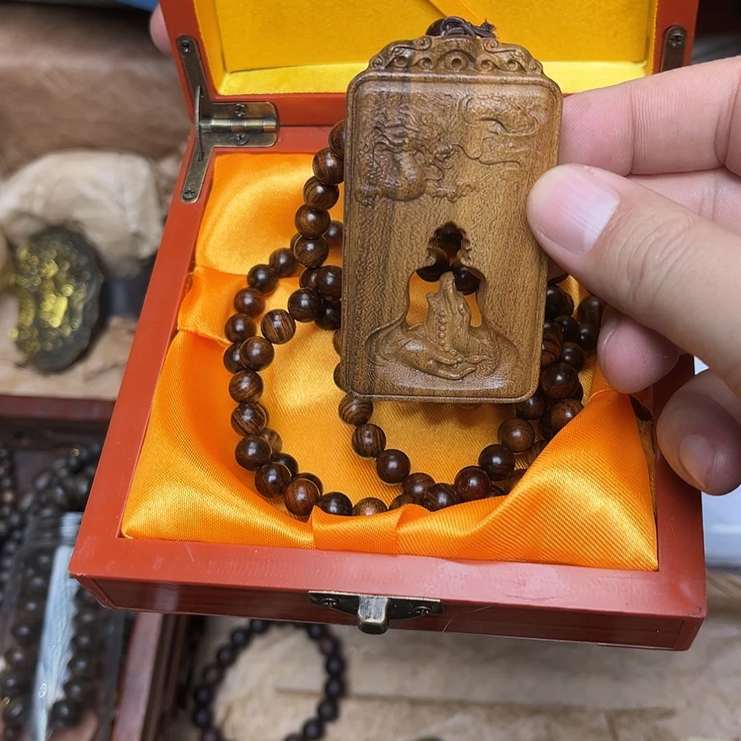大叶紫檀（黑酸枝木类）