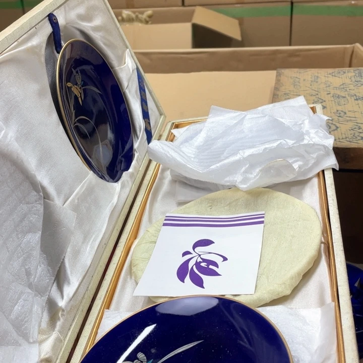 瓷片M****E瓷片哈哈哈哈哈