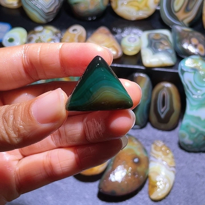 玛瑙/玉髓珠宝奇石未镶嵌