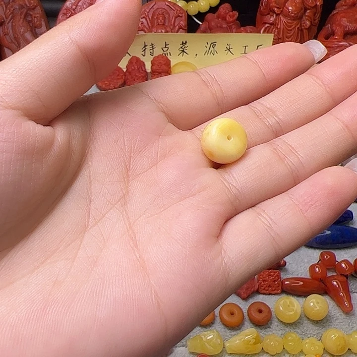 蜜蜡未镶嵌裸石卡12