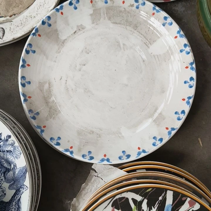 陶瓷盘子碗啥都有