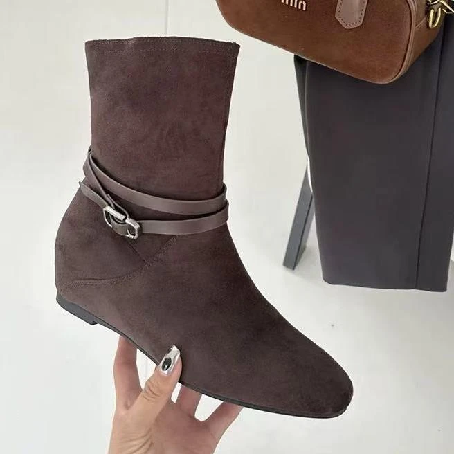 W210-5洋气显瘦内增高小短靴女新款秋冬尖头瘦瘦短筒牛仔西部靴