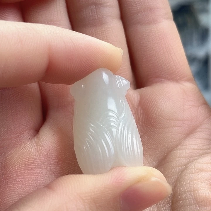 颈饰未镶嵌和田玉（糖玉）