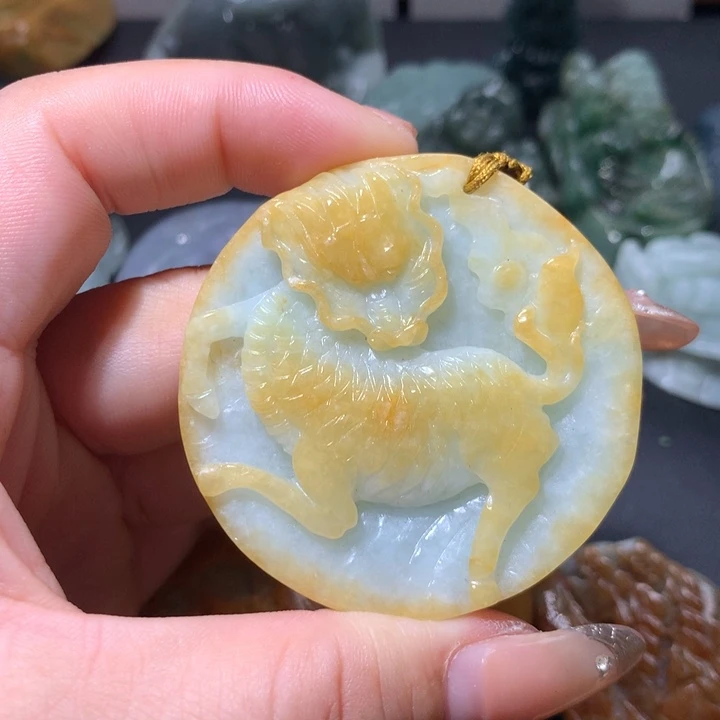 翡翠未镶嵌颈饰保真天然A货翡翠