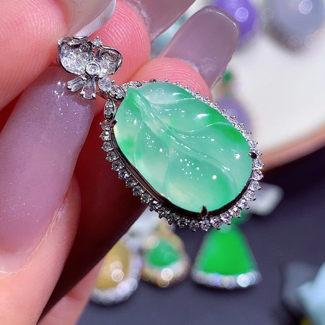 翡翠18K金镶嵌吊坠(不含链)
