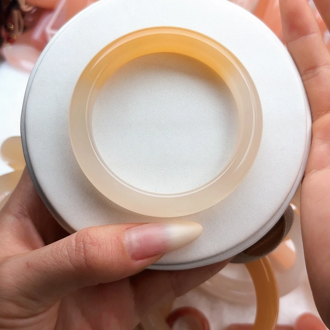 石英质玉手镯未镶嵌O*.52.5