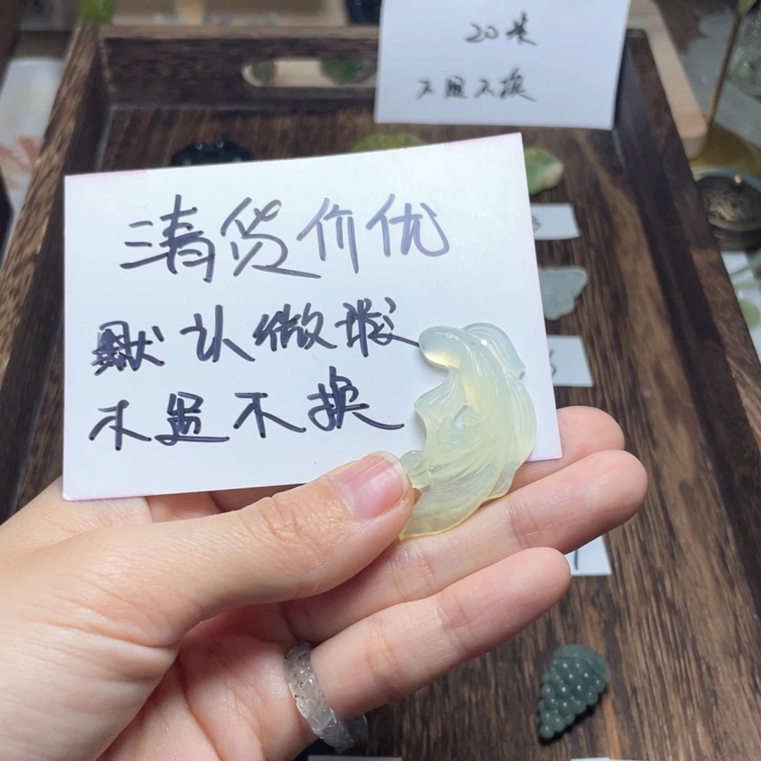 蛇纹石玉颈饰未镶嵌大*