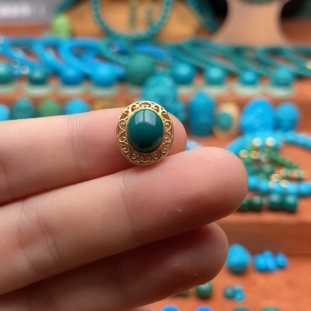 18K金镶嵌绿松石珠宝奇石