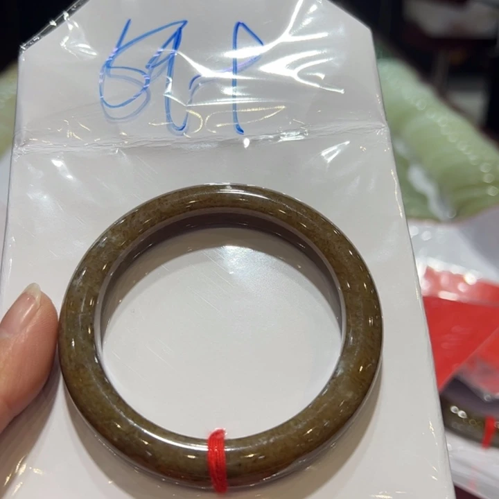 用***9和田玉未镶嵌手镯