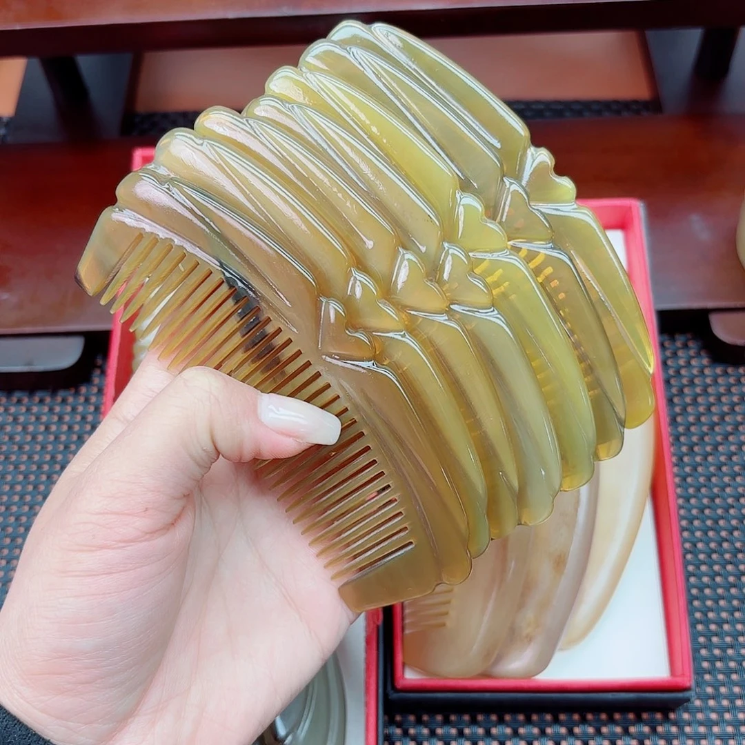 纯手工制作纯牛角梳子