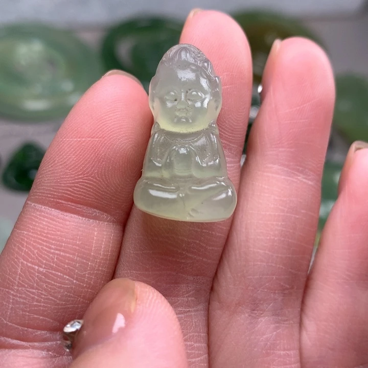蛇纹石玉未镶嵌颈饰岫玉