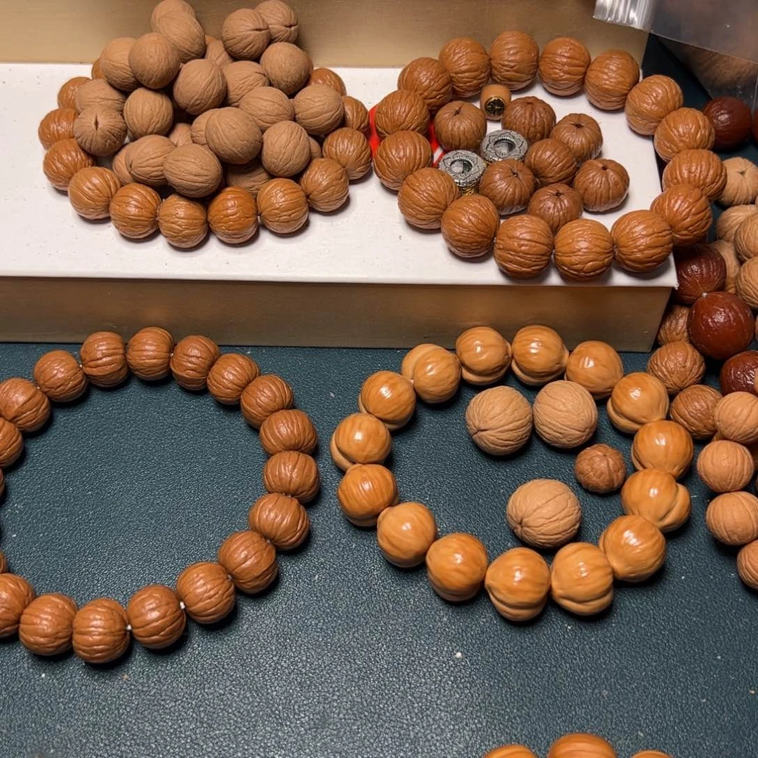 清****猴头核桃吊坠光头1.40尺寸33颗