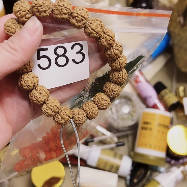 柏香籽/百香籽吊坠半*度