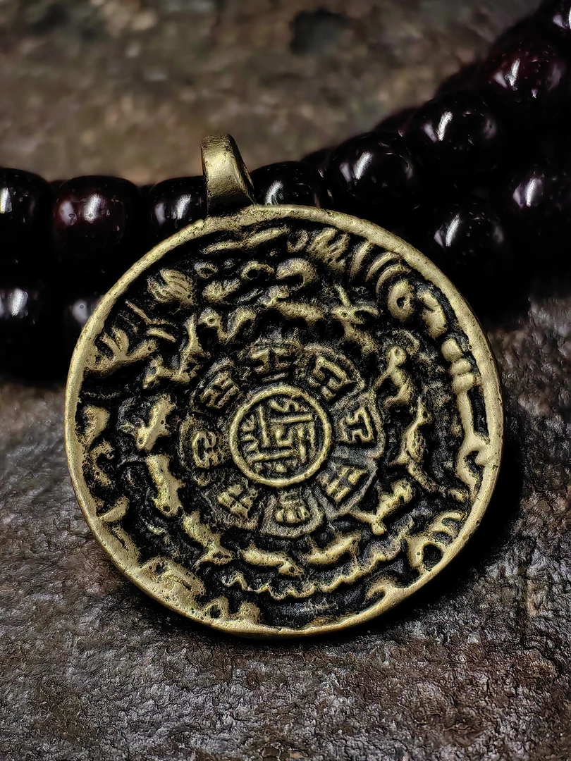 非金属珐琅吊坠 藏传佰哖特殊小猪鼻老九宫