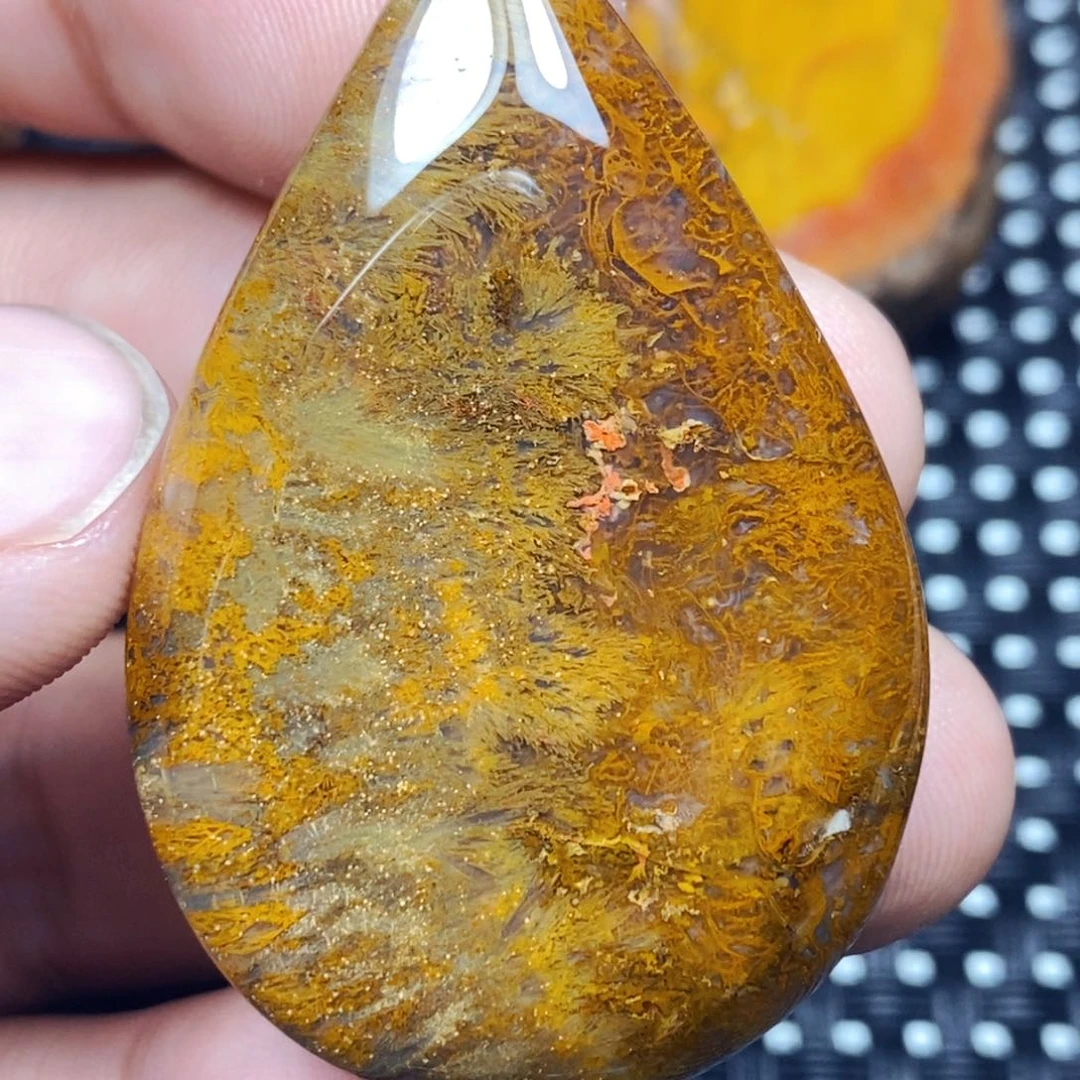 未镶嵌颈饰玛瑙/玉髓韧****了