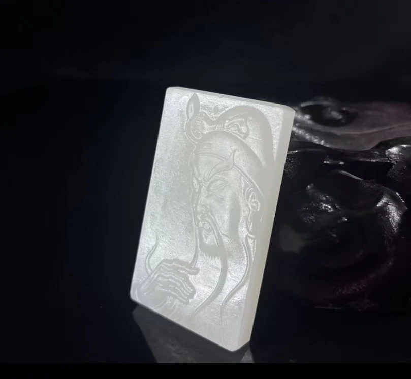 关公义薄云天吊坠