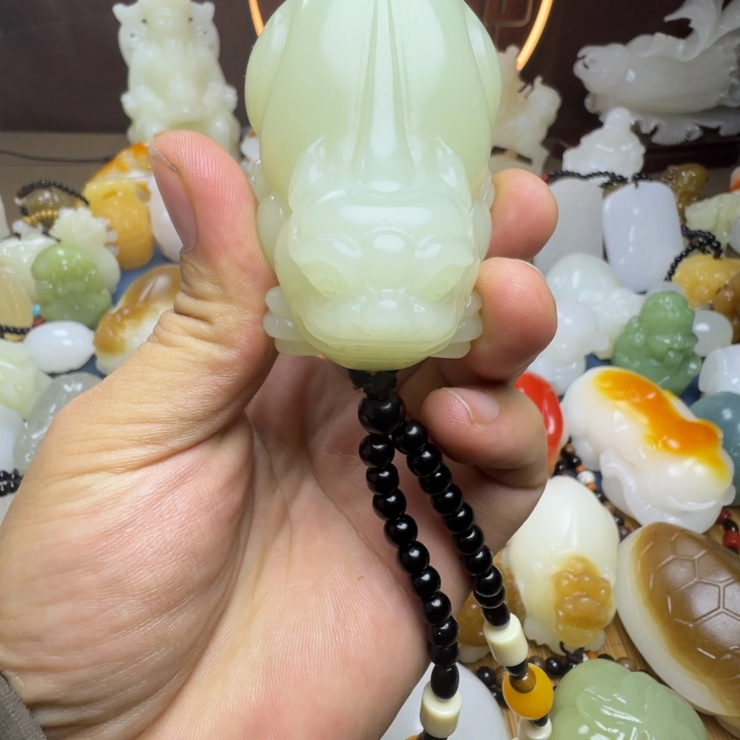 石材手工雕刻貔貅手把