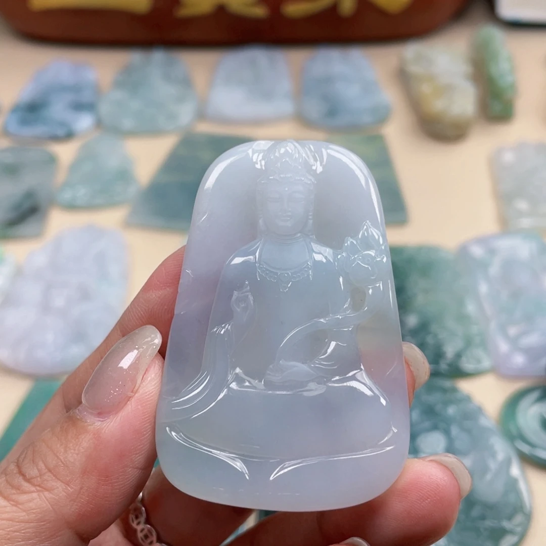 颈饰未镶嵌翡翠观音