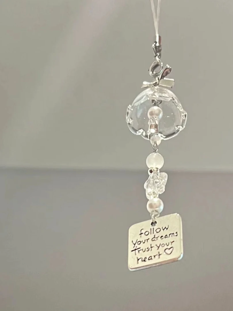 【皮卡】小鱼手机链可爱小鱼风铃童趣手腕短款相机链挂饰创意玩具