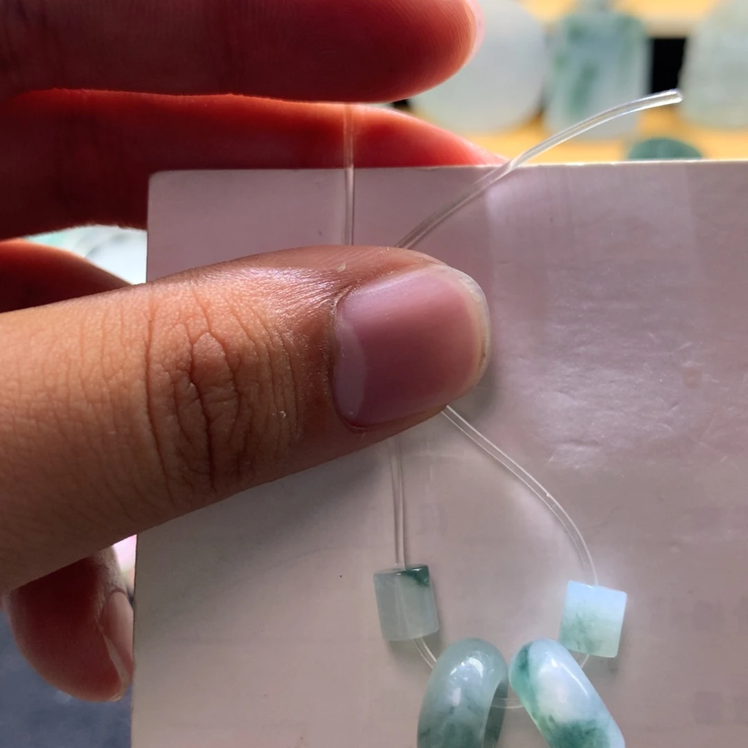 翡翠未镶嵌颈饰000