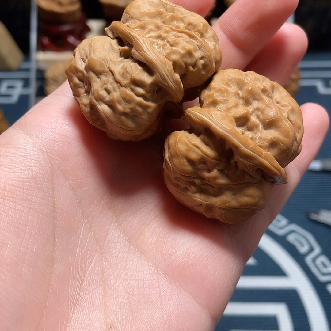 。***。文玩核桃把件蛤蟆