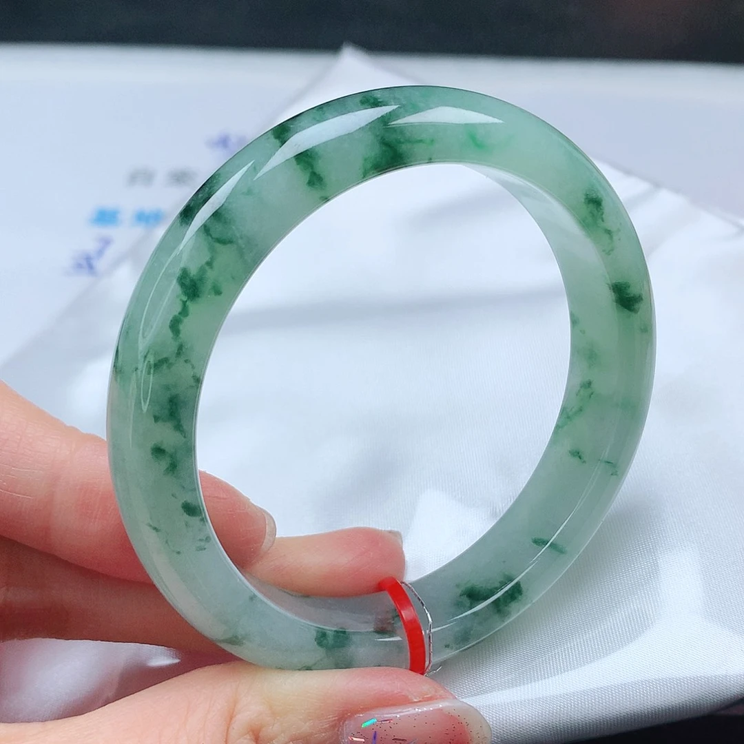 翡翠手镯未镶嵌56➕圈