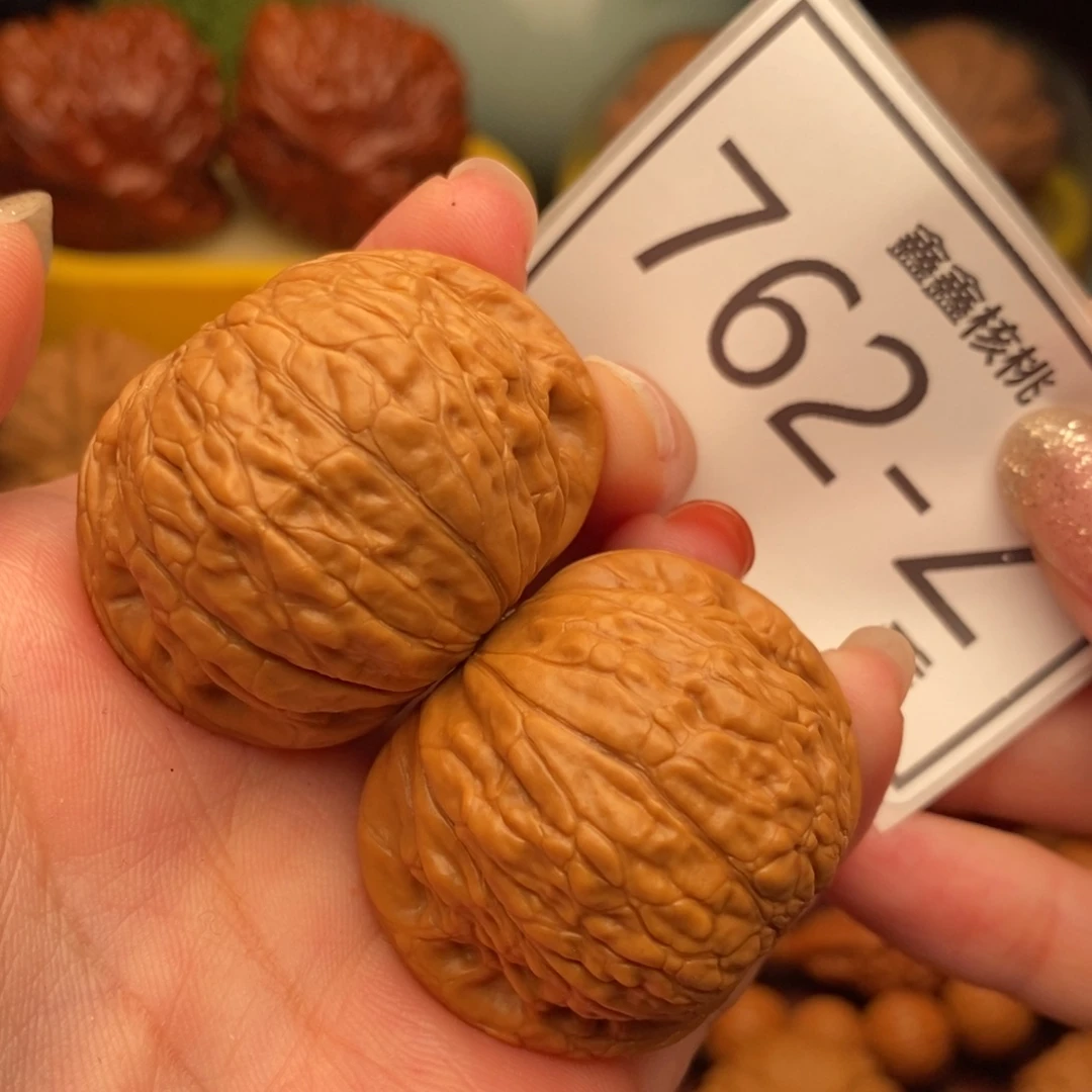 桃核把件铁锤39……