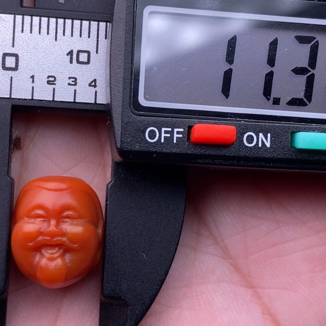 未镶嵌配饰南红玛瑙有瑕疵