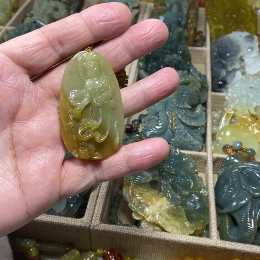 【闪购商品】未镶嵌蛇纹石玉颈饰