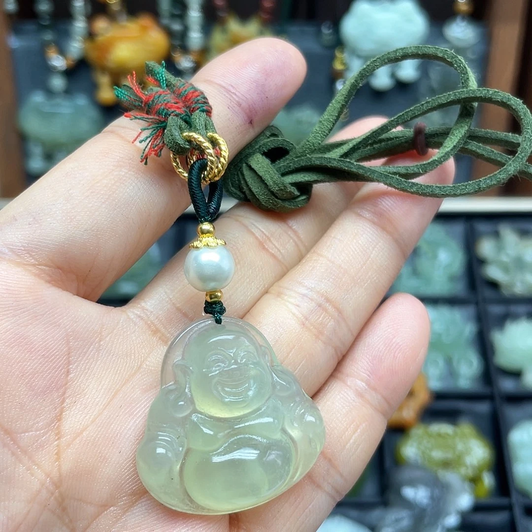 蛇纹石玉未镶嵌颈饰