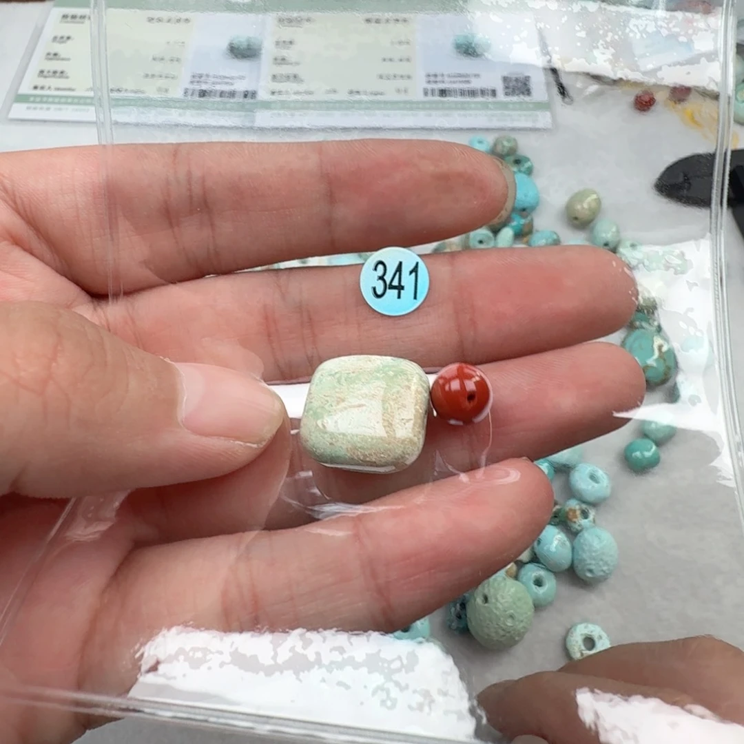 南红玛瑙未镶嵌珠宝奇石