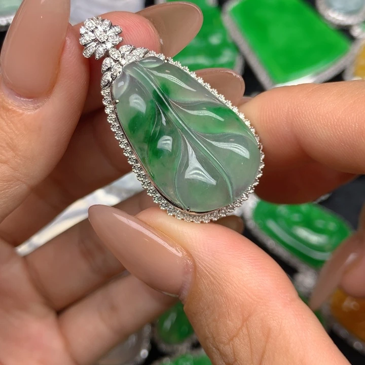 翡翠18K金镶嵌吊坠(不含链)