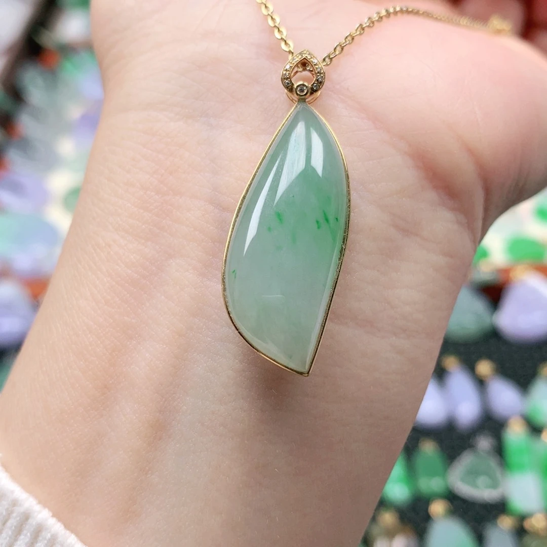 吊坠(不含链)18K金镶嵌翡翠