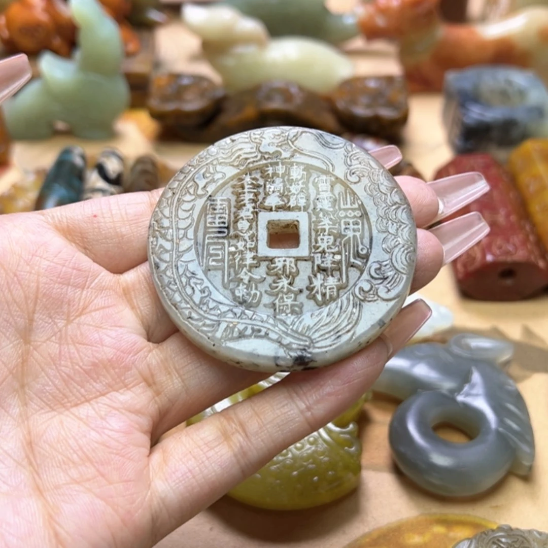 【闪购商品】蛇纹石玉颈饰未镶嵌