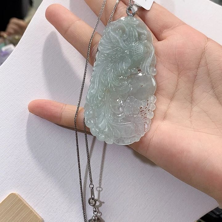 翡翠未镶嵌颈饰翡翠吊坠